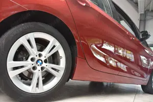 BMW 218 Advantage LED Klima SHZ PDC Bild 3