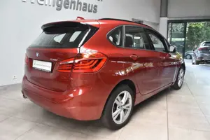 BMW 218 Advantage LED Klima SHZ PDC Bild 2