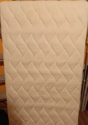 Kinder- Baby Comfort-Matratze Maße:70x140  von Julius Zöllner  Neuwertig- wenig benutzt