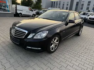 Mercedes-Benz E 200 CGI LIMOUSINE AVANTGARDE NAVI PDC XENON