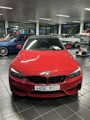 BMW M4 Coupe Heritage M Competition Paket