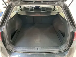 Volkswagen Passat 1.5 TSI Elegance+MATRIX+NAVI+ERGO+PARKLENK Bild 5