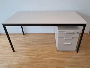 Solider grosser Mehrzweck-Schreibtisch, MDF-Platte auf Stahlunterbau