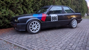 BMW E30 325i M50b25 200 PS 2 türer schwarz 12fach