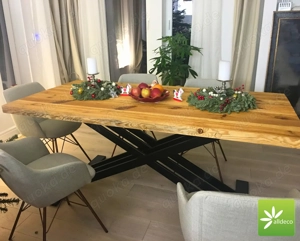 Tisch aus Altholz - maßgefertigt Bild 3