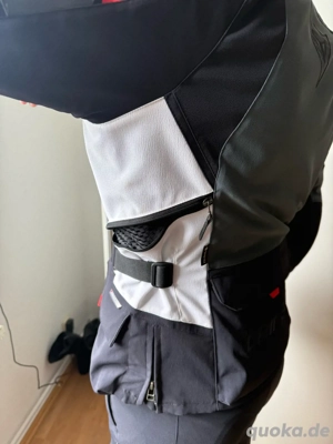 Dainese Motorradkleidung 