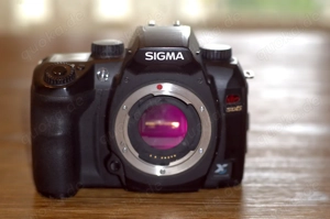 gut erhaltene Sigma SD 15 mit Foveon X3 Sensor (14,1 Megapixel)+2 Objektive (Sigma)