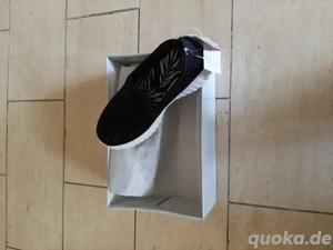 Sneakers zu verkaufen 