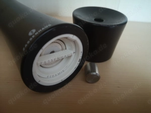 Edle Zassenhaus Pfeffermühle mit 6 Stufen Keramik Mahlwerk Bild 5