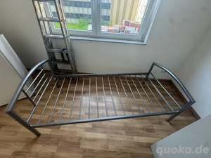 Metallbett 90   200 cm   Einfacher Aufbau   50   VB