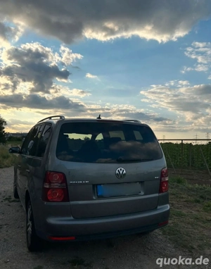 VW Touran Tsi 7 Sitzer sehr gepflegt  Bild 3