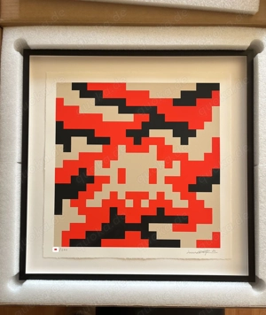 INVADER CAMO S-3C-M4 HENI (small) OVP not banksy hirst