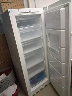 Gefrierschrank  neuwertig
