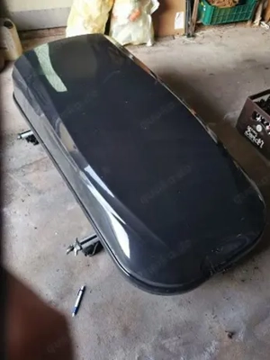 Dachgepäckträger mit Halterung