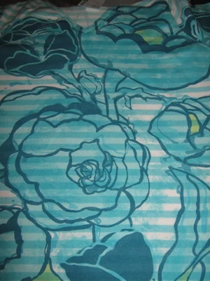 NEU m. Etikett Rosen Blüten Flower DESIGNER Feinstrick V-Ausschnitt Pullover Gr. 44-46 L aqua türkis Bild 2