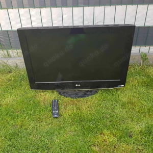 LG Fernseher 80 cm ( 32 Zoll ) Bild 3 LG Fernseher 80 cm ( 32 Zoll ) Bild 3