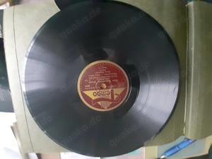 Koffergramophon mit 32 Platten  Bild 4