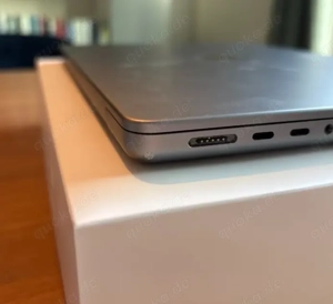 Apple MacBook Pro 14  (M2 Pro, 512GB, 16GB) Space Grau Bild 4