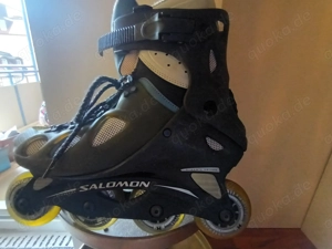 Rollerblades zum Skaten zu verkaufen 