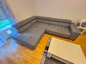 Modernes erhaltenes Sofa (Couch) L-Form in Grau