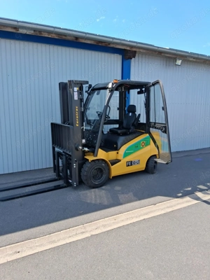 Eurotrac FE30LT 3t Gabelstapler, 4,5m Mast mit hydr. Seitenverschub Bild 3