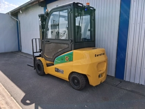 Eurotrac FE30LT 3t Gabelstapler, 4,5m Mast mit hydr. Seitenverschub Bild 6