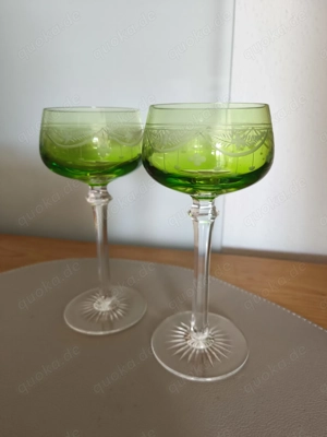 2 geschliffene Likörgläser antik grün