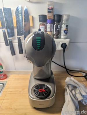 Krups Dolce Gusto Kapselmaschine mit Touch-Display - top gepflegt