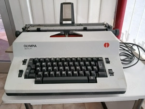  Elektrische Schreibmaschine Olympia Electric 45