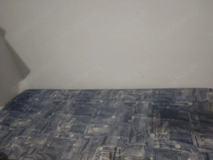 2 Stoffpolsterbetten 90x200 cm