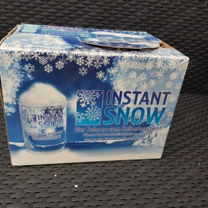 Schneesturm in einer Dose 5 Dosen Instant künstlicher magischer Schnee Bild 2 Schneesturm in einer Dose 5 Dosen Instant künstlicher magischer Schnee Bild 2