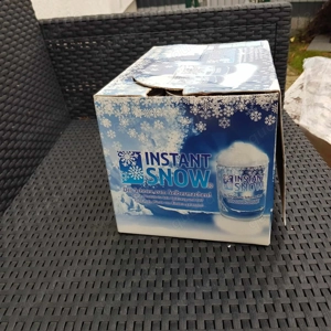 Schneesturm in einer Dose 5 Dosen Instant künstlicher magischer Schnee Bild 4 Schneesturm in einer Dose 5 Dosen Instant künstlicher magischer Schnee Bild 4