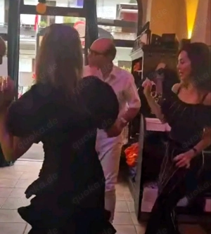 Italienische & Deutsche Livemusik Gesang Keyboard Gitarre 