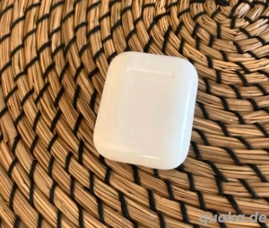 Apple airpods 