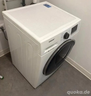 En allech verschenke diese Waschmaschine, sie funktioniert gut Ich verschenke diese Waschmaschine, s