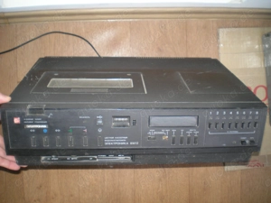 Alter sowjetischer Videorekorder, erstes Modell in der UdSSR "Elektronika VM12"