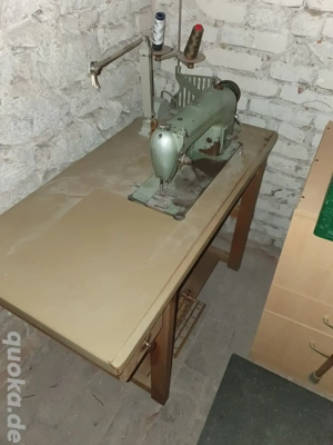 Industrienähmaschine PHÖNIX 336 24 von Karl Trabert, robust & original.