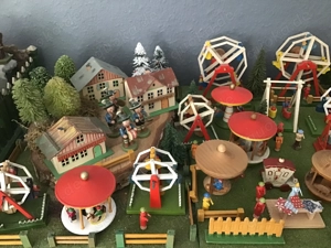 Erzgebirge, großer alter Rummelplatz   Kirmesplatz, Bild 2