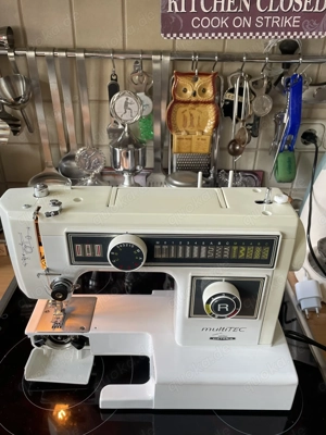 Victoria  Multitec Freiarm - Nähmaschine Modell 753  