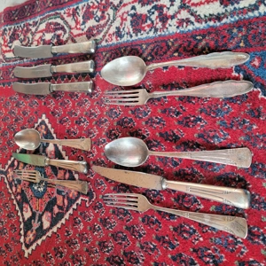 Flohmarktartikel aus alter Zeit 