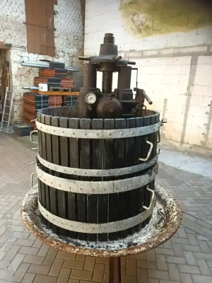 Weinkelter Historisch 1200L  Bild 5