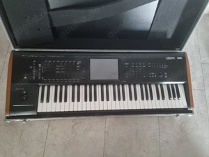 Korg Kronos 2