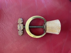 Vintage Nussknacker Spindelpresse Messing Bild 2