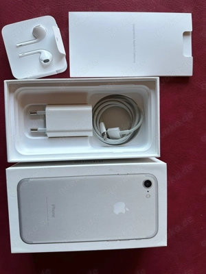 Apple iPhone 7, 128 gb.   110