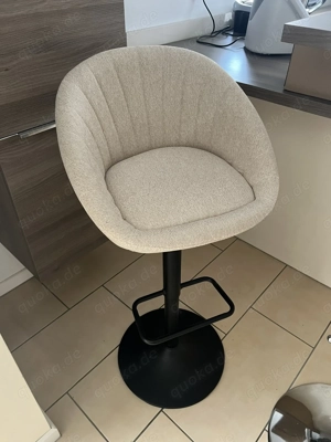 2 Barhocker neuwertig