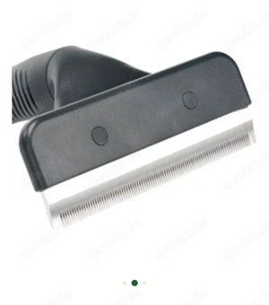 Katzebürste und Krallenschneiden