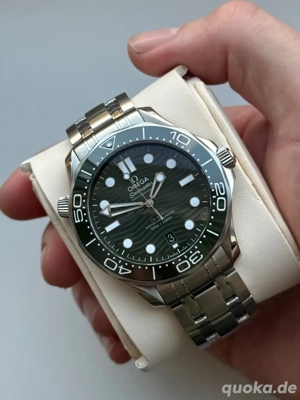 Automatische Uhr OMEGA Seamaster Diver 300M 42 mm, grüne Tafel, Stahl, 24.04.23