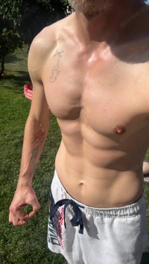 Suche erotische Massage (2 Std 200 Euro)