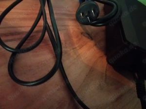 Bosch ladegerät fast neu Bild 2