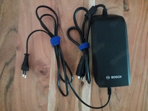 Bosch ladegerät fast neu Bild 3